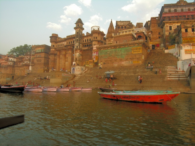 Spiritual Journey Across Varanasi, Ayodhya, Allahabad, Bodhgaya, and Sarnath: 6-Day Tour