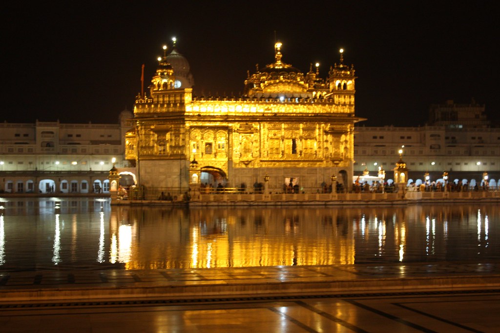 Golden Temple (Sri Harmandir Sahib) - The Spiritual Heart of Sikhism
