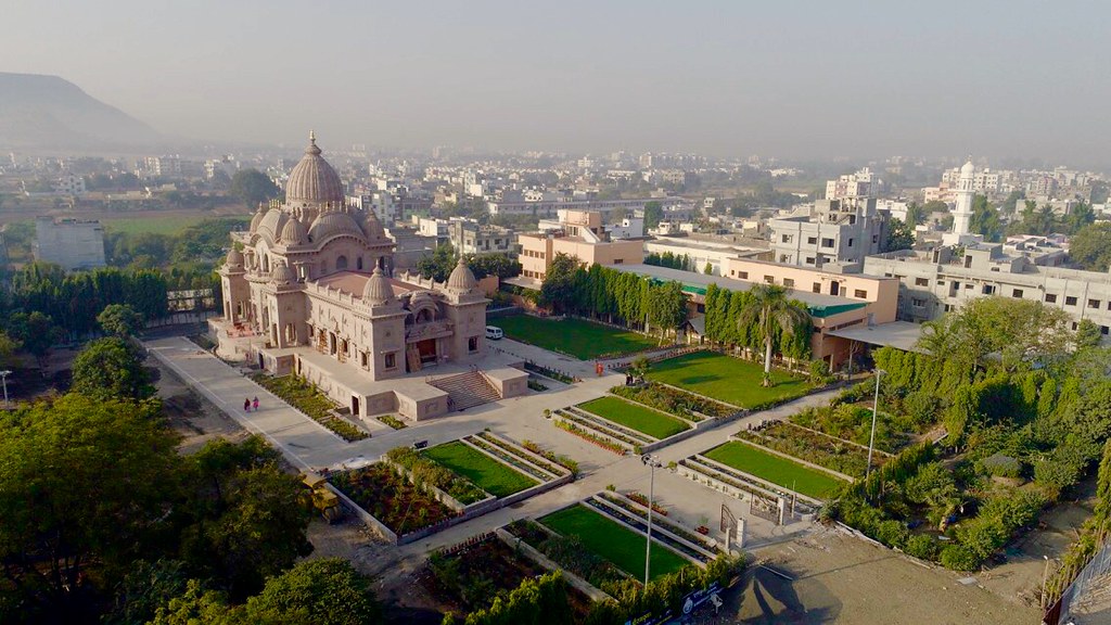 Spiritual and Cultural Tour of Pune, Shirdi, and Aurangabad: A 5-Day Journey