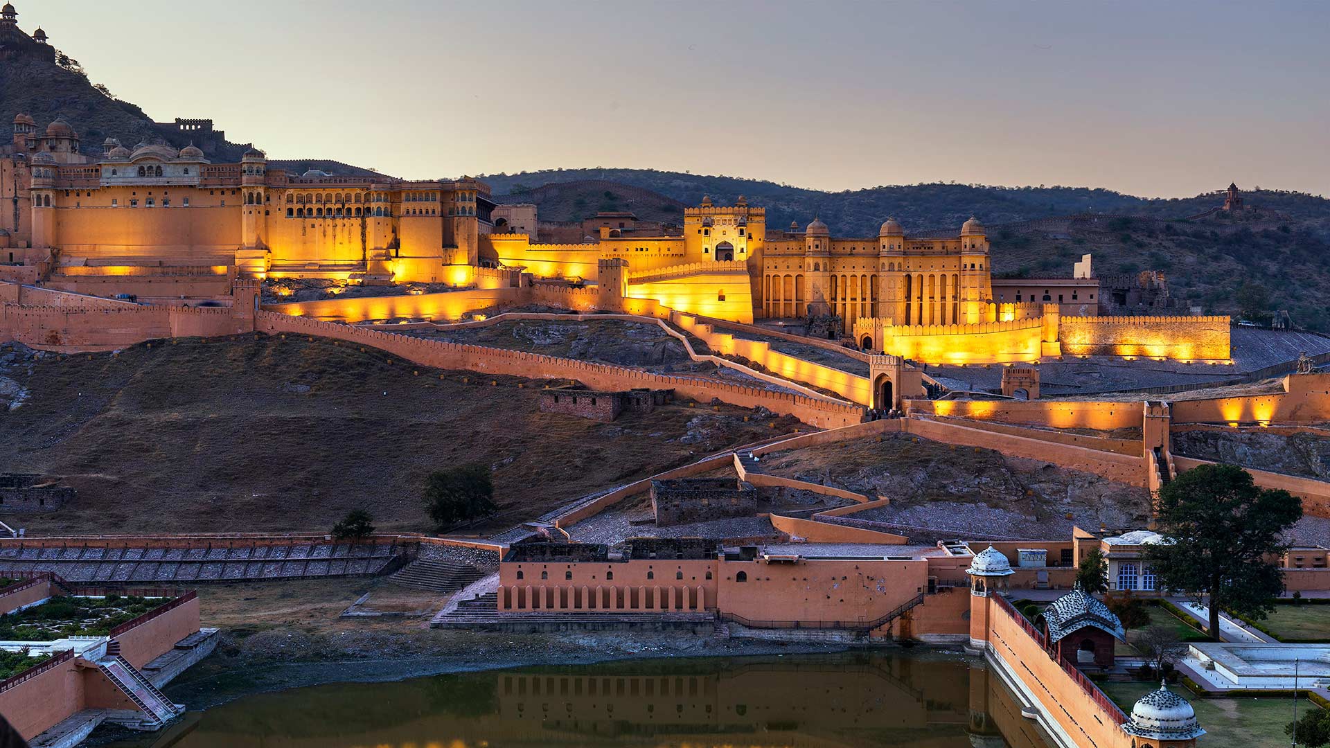 Jaipur & Ranthambhore Tour: A Cultural and Wildlife Adventure